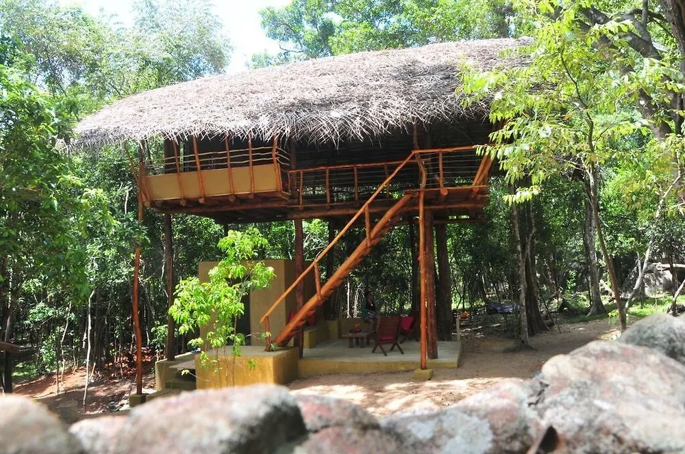 Back Of Beyond - Pidurangala Villa Sigiriya